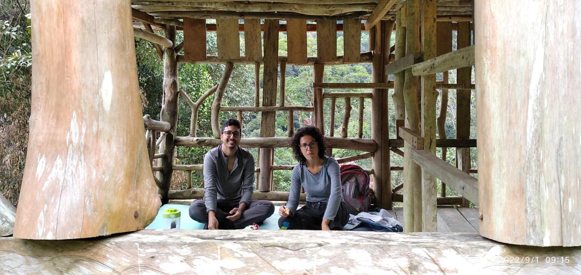 Orangutantreksumatra & Lovely Jungle Lodge Only Book If You Are Treking With Us Bukit Lawang Camera foto