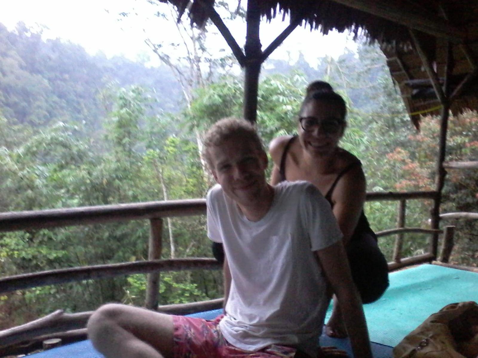Orangutantreksumatra & Lovely Jungle Lodge Only Book If You Are Treking With Us Bukit Lawang Camera foto